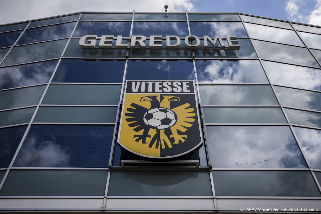 Vitesse vraagt rechtbank uitspraak te doen over Gelredome