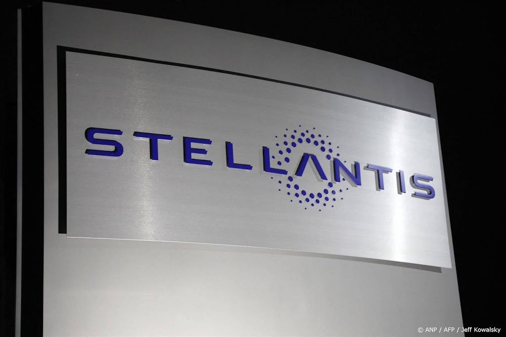 Winst Stellantis flink gedaald door Amerikaanse stakingen