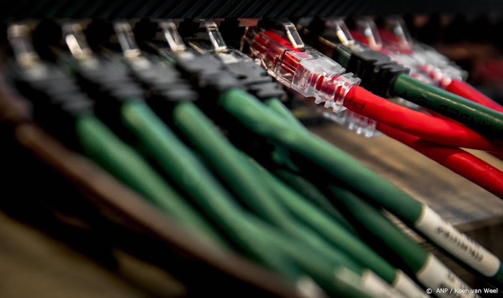 Verscherpt toezicht op tappen data door inlichtingendiensten