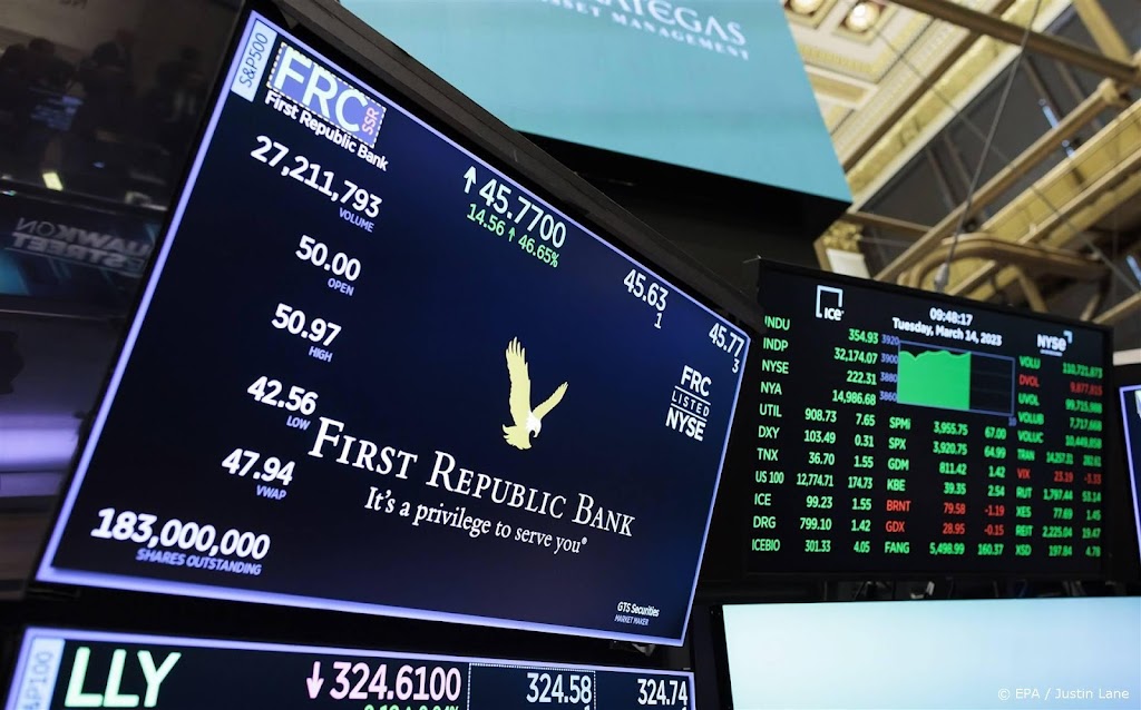 Kredietbureau geeft Amerikaanse bank First Republic rommelstatus