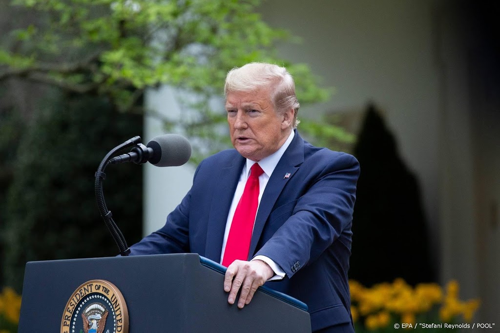 'Naam Trump op crisischeques voor miljoenen Amerikanen'