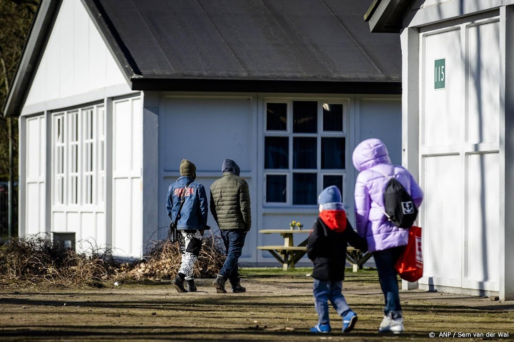 Op1 maakt live uitzending vanuit opvanglocatie voor Oekraïners