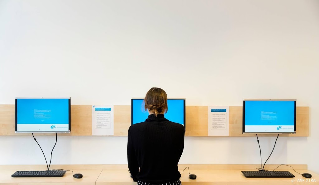 Coronacrisis zorgt voor recorddaling van aantal vacatures