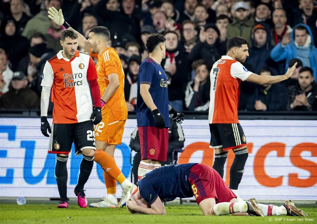 Taakstraf voor man die aansteker gooide naar Ajacied Klaassen