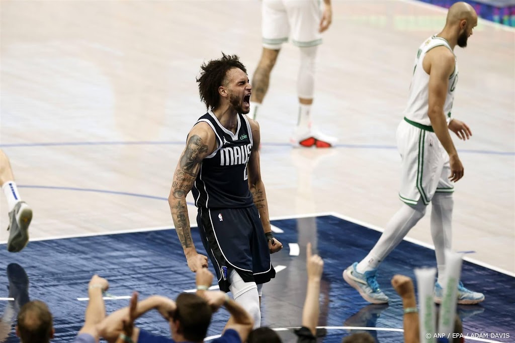 Basketballers Dallas Mavericks verlengen NBA-finale na ruime zege