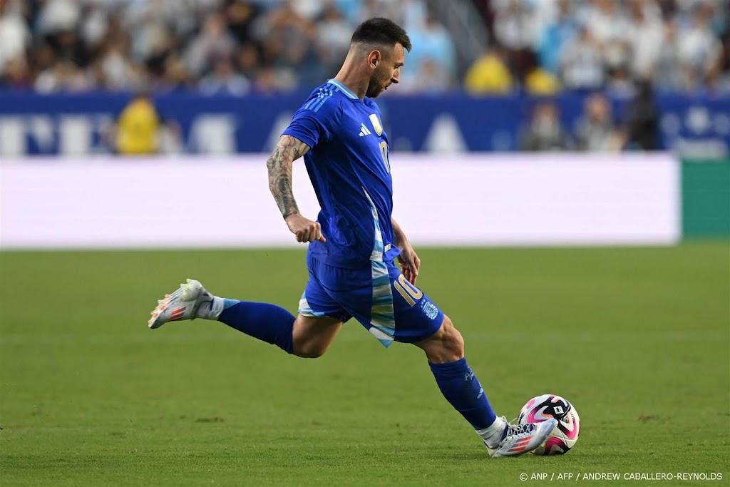 Argentijnen Messi en Martínez scoren twee keer tegen Guatemala