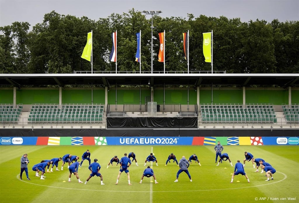 Oranje begint zondag voor elfde keer aan EK