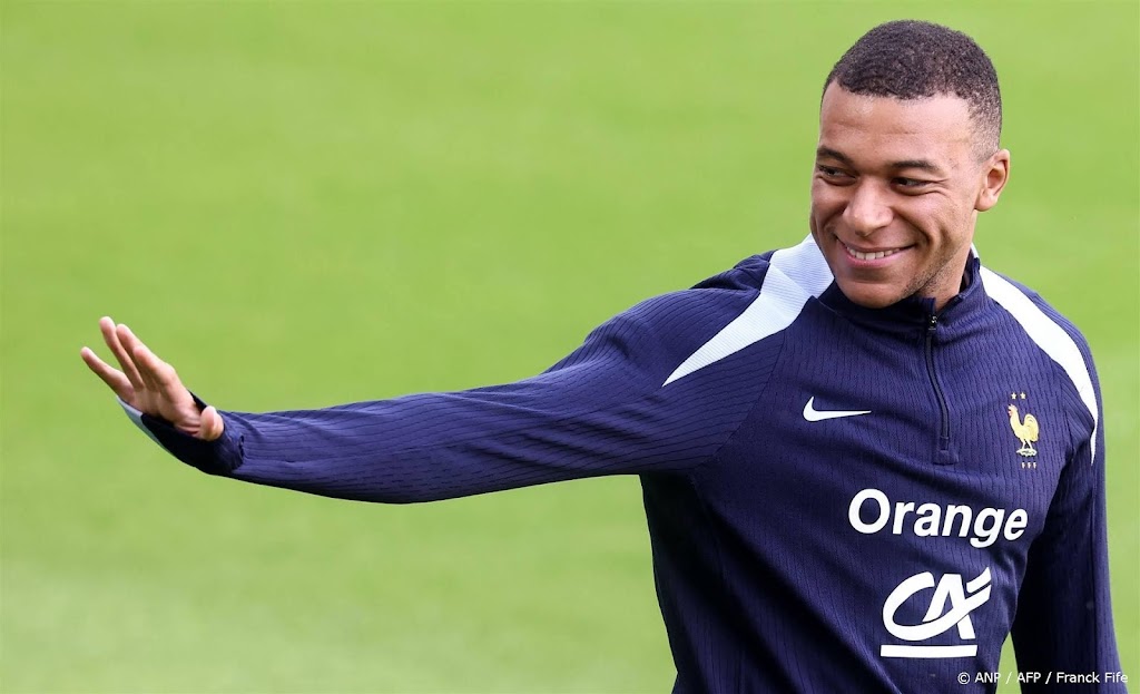 Mbappé krijgt geen stress van favorietenrol Frankrijk op EK