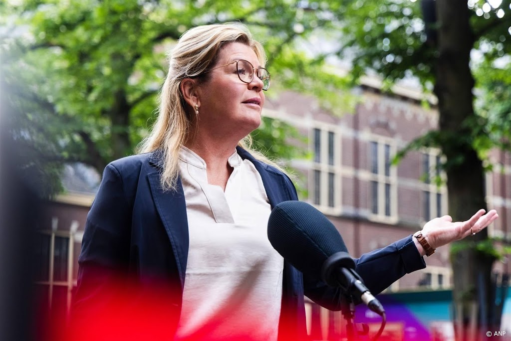 Luchthavens kunnen volgens minister zonder natuurvergunning