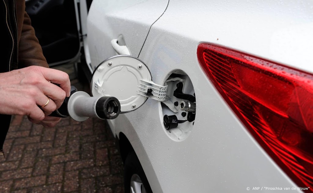 'Waterstofauto duurder en minder duurzaam dan stekkerauto'