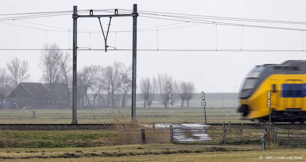 Geen treinen tussen Maastricht en Luik, spoor onder water