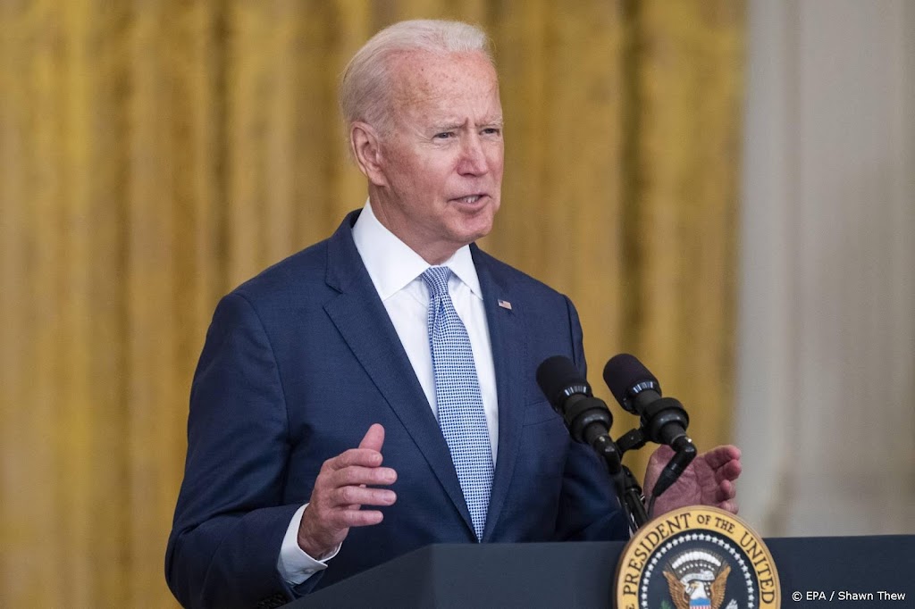 Biden waarschuwt Taliban en dreigt met 'sterke militaire reactie'