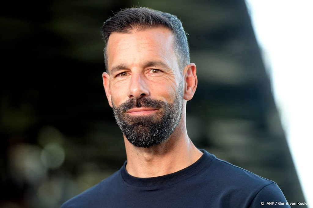 Van Nistelrooij bereidt PSV voor op 'typische Britse atmosfeer'