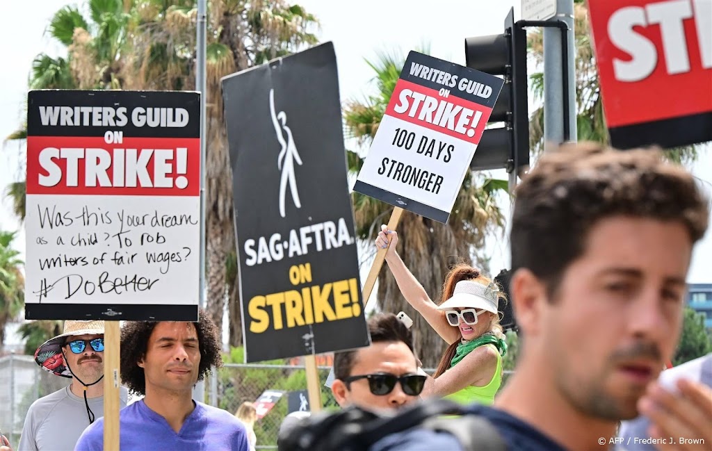 Hollywood-studio's doen stakende schrijvers nieuw aanbod