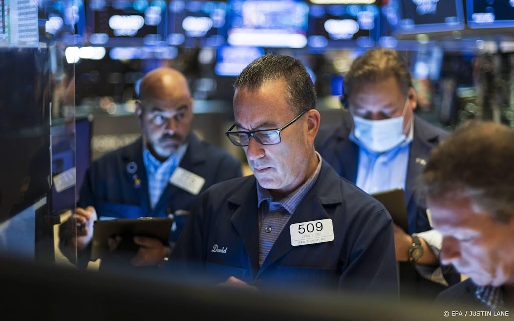 Olieprijs en economische data stuwen Wall Street