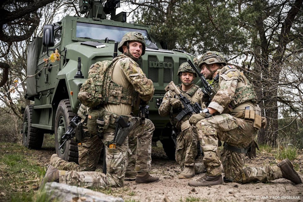 Weer minder mensen bij Defensie: alarmbellen gaan af