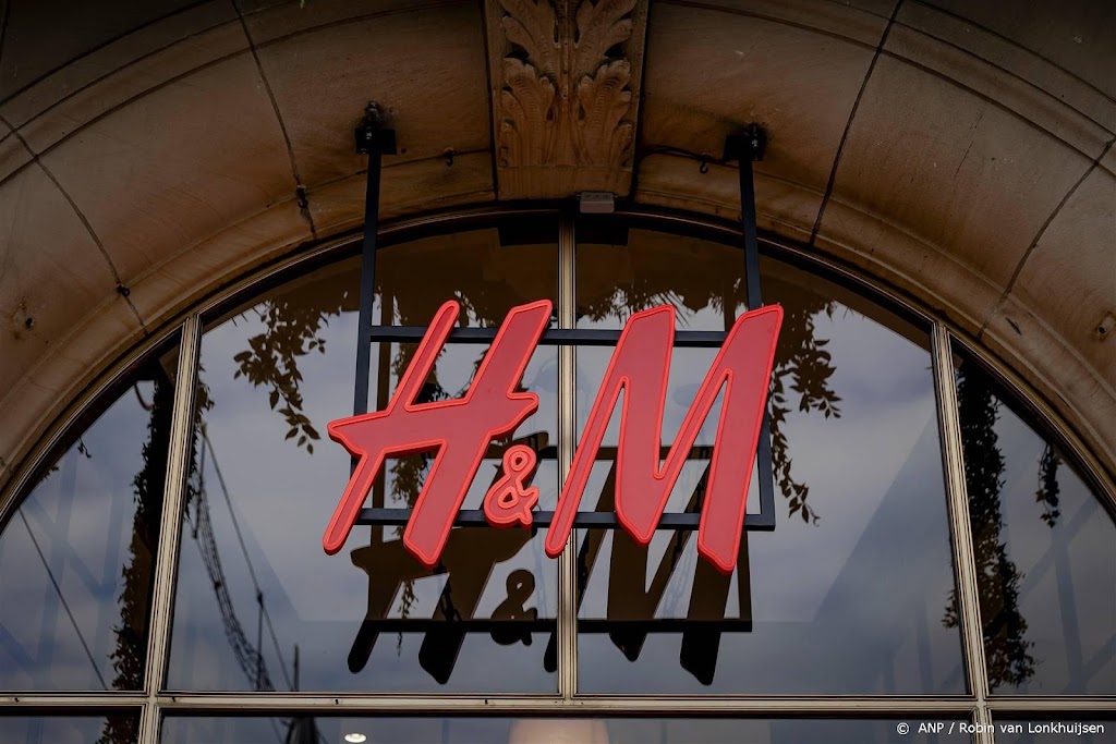 Tegenvallende verkopen H&M in zomermaanden