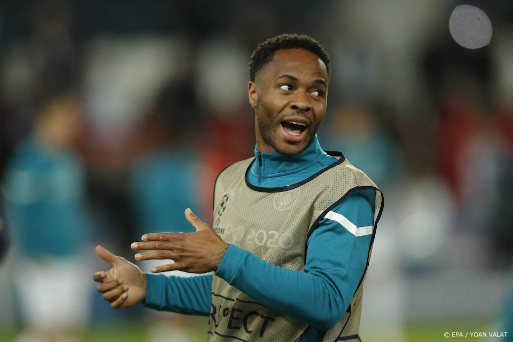 Guardiola wil dat Sterling blijft en vecht voor plek bij ManCity