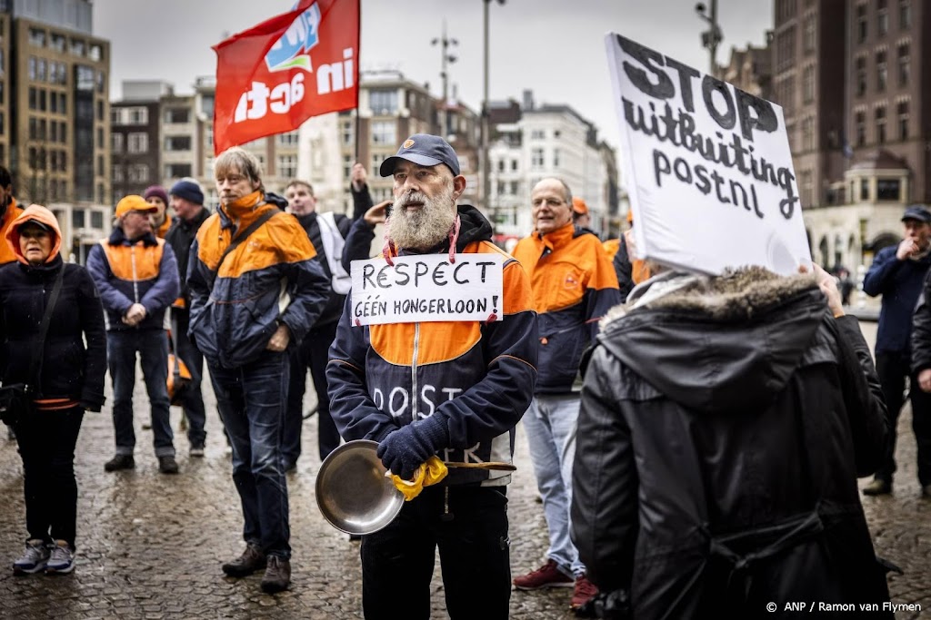 FNV denkt over acties bij PostNL na 'tragisch laag cao-bod'