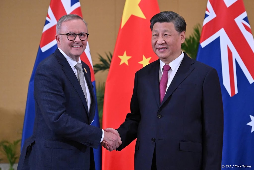 Leiders China en Australië halen banden aan