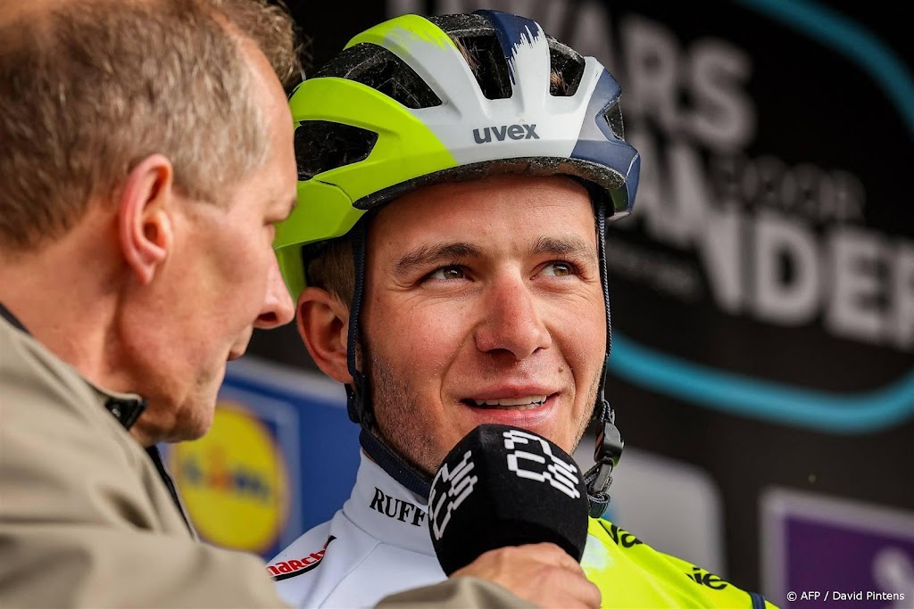 UCI straft renners Thijssen en Mihkels na discriminerend filmpje