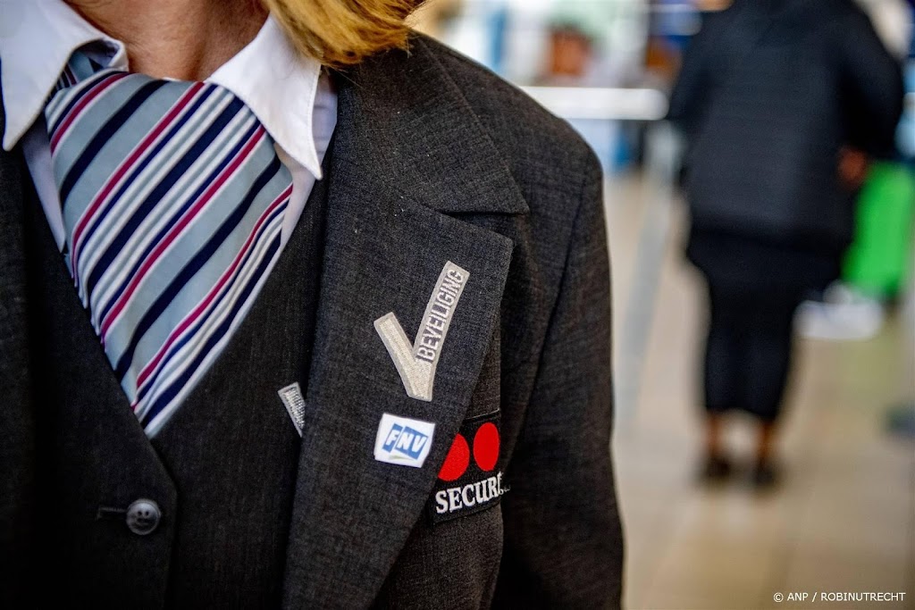 Bonden: Schiphol-beveiligers bezorgd over plannen luchthaven