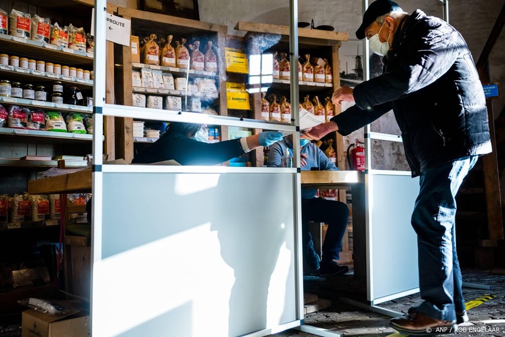 Afstand houden tijdens verkiezing was niet altijd goed mogelijk