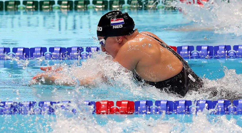 Estafetteploegen pakken allebei brons op 4x50 meter vrij WK