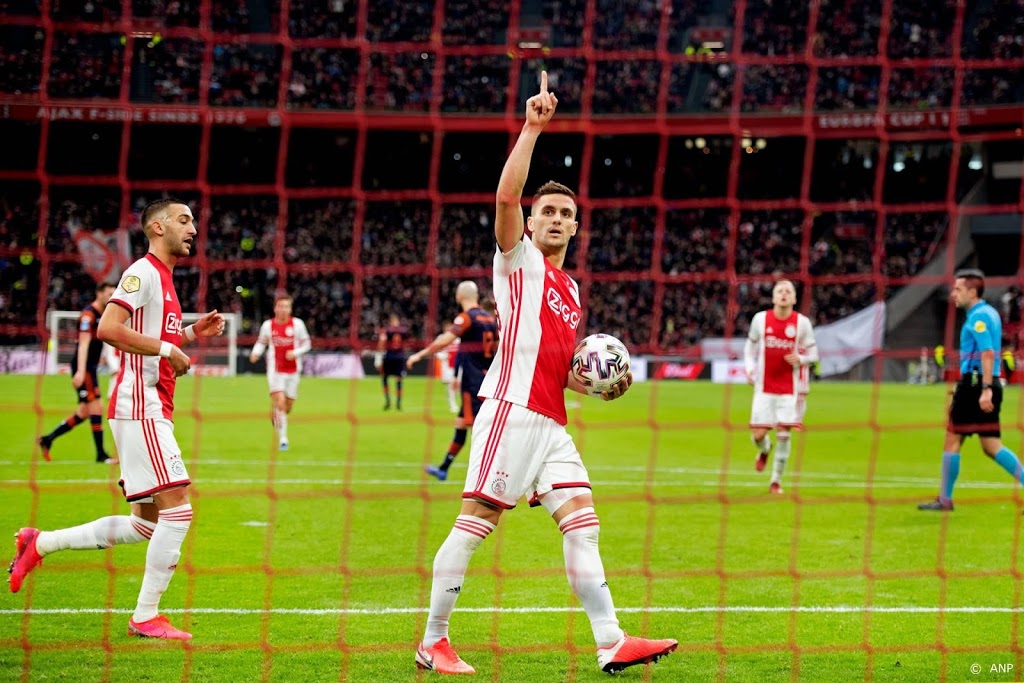 Ajax is tegen RKC al met het hoofd bij Getafe