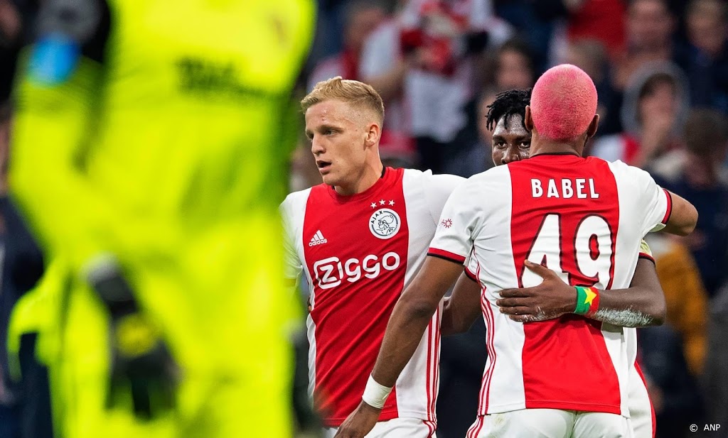 Ajacied Van de Beek is onder de indruk van Getafe