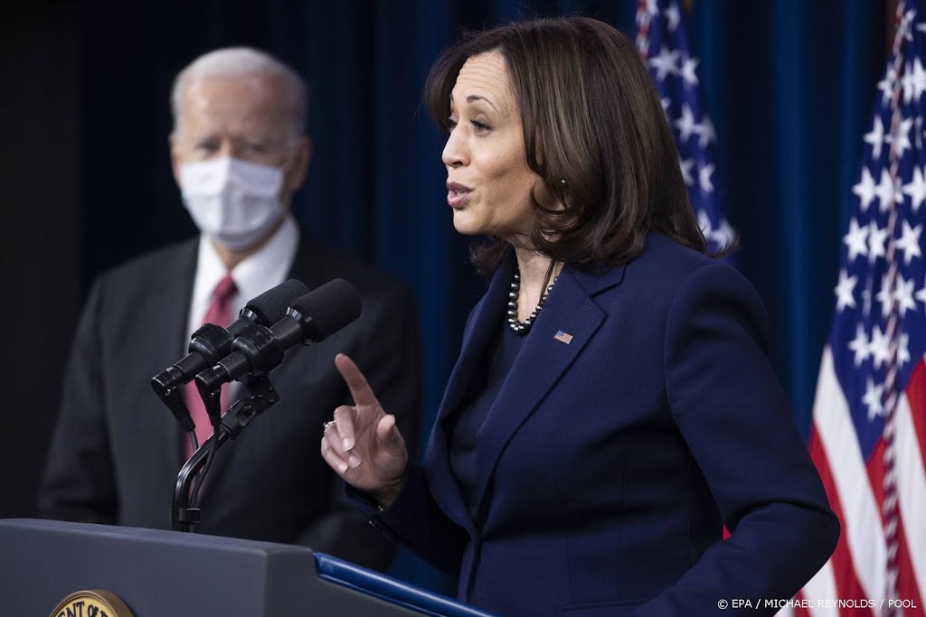 Harris heeft telefoongesprek met Macron
