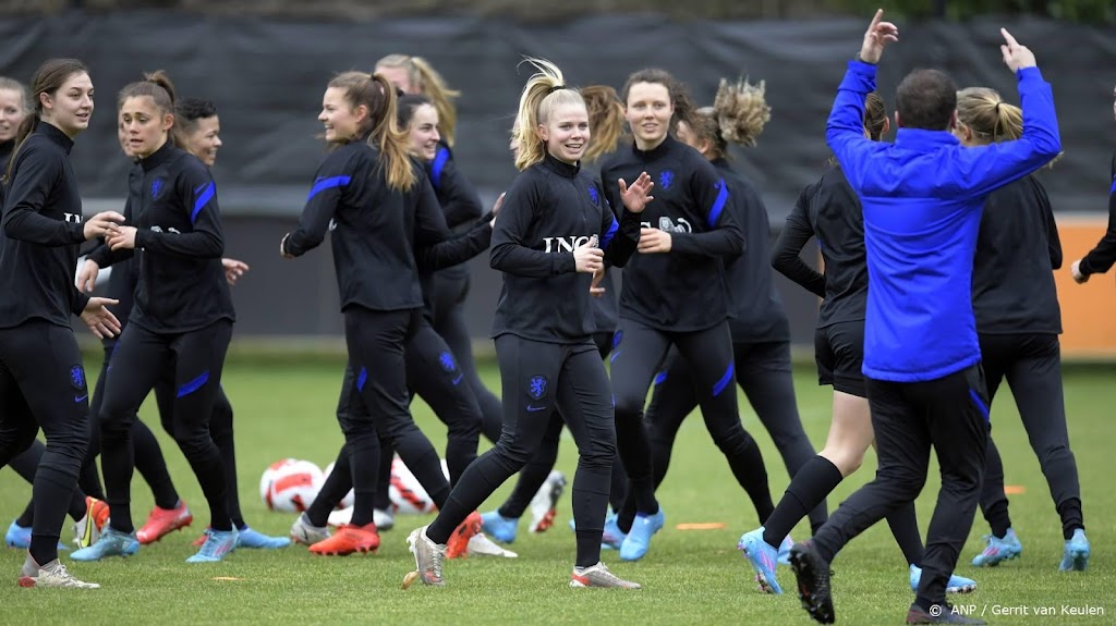 Aanvalster Smits verlaat selectie voetbalsters Oranje
