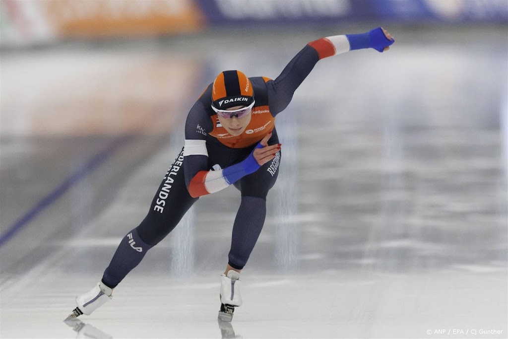 Schaatsster Kok prolongeert wereldtitel op 500 meter