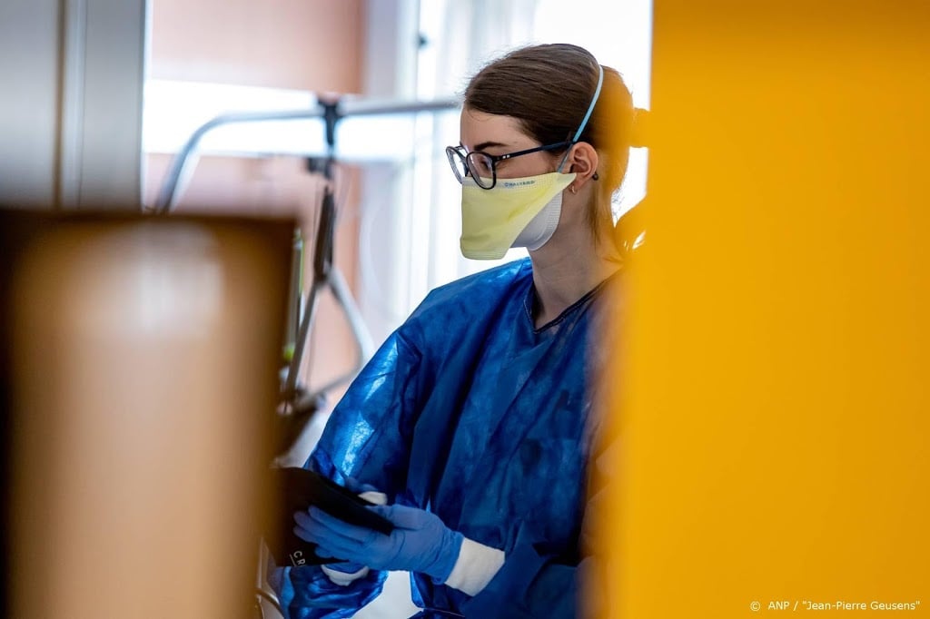 Ziekenhuizen: genoeg capaciteit, mondmaskers grootste zorg