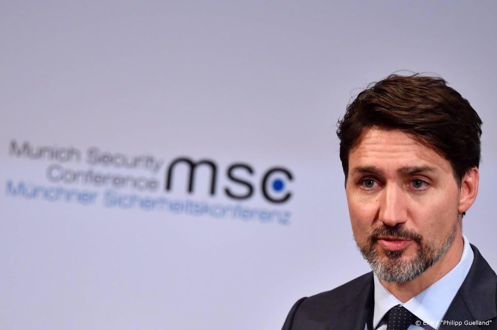 Premier Canada: grenzen dicht en blijf thuis
