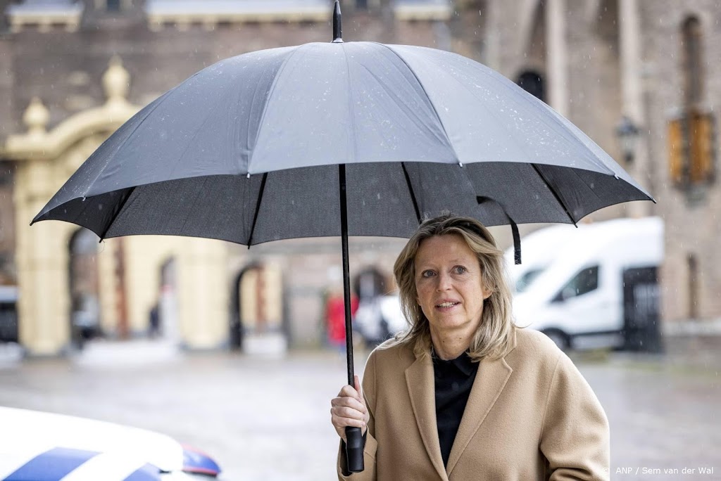Ollongren: verwarring bij poststemmen 'onvoldoende gerealiseerd'