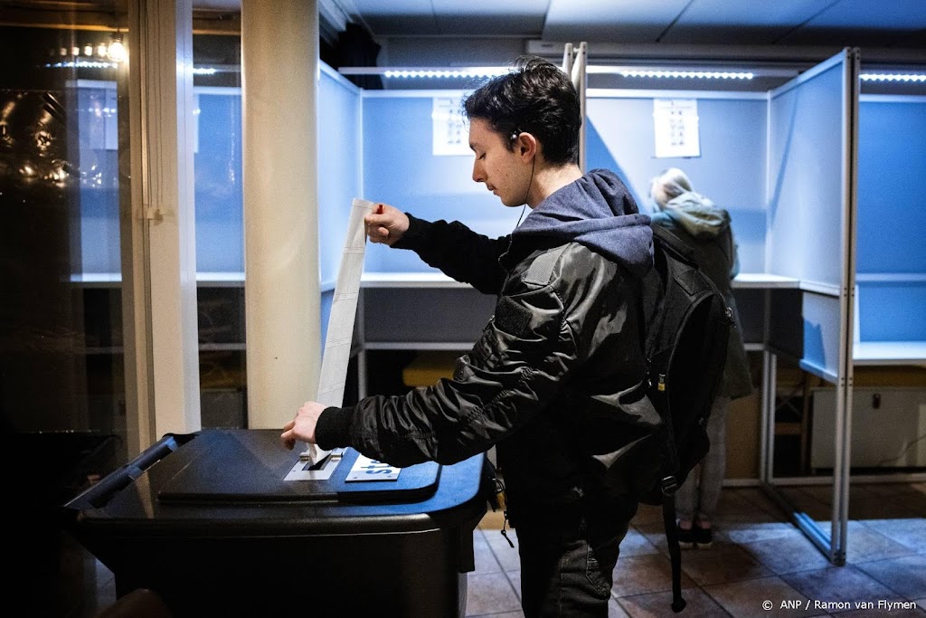 Alle stembureaus open op derde dag gemeenteraadsverkiezingen