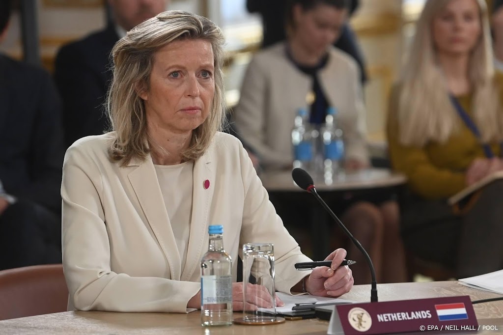 Defensieministers NAVO-landen bijeen over toestand Oekraïne