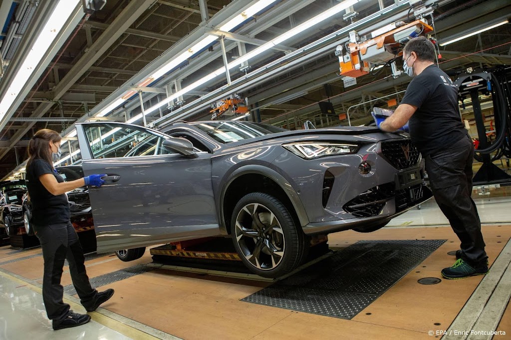 Chiptekorten blijven Europese autoverkopen drukken