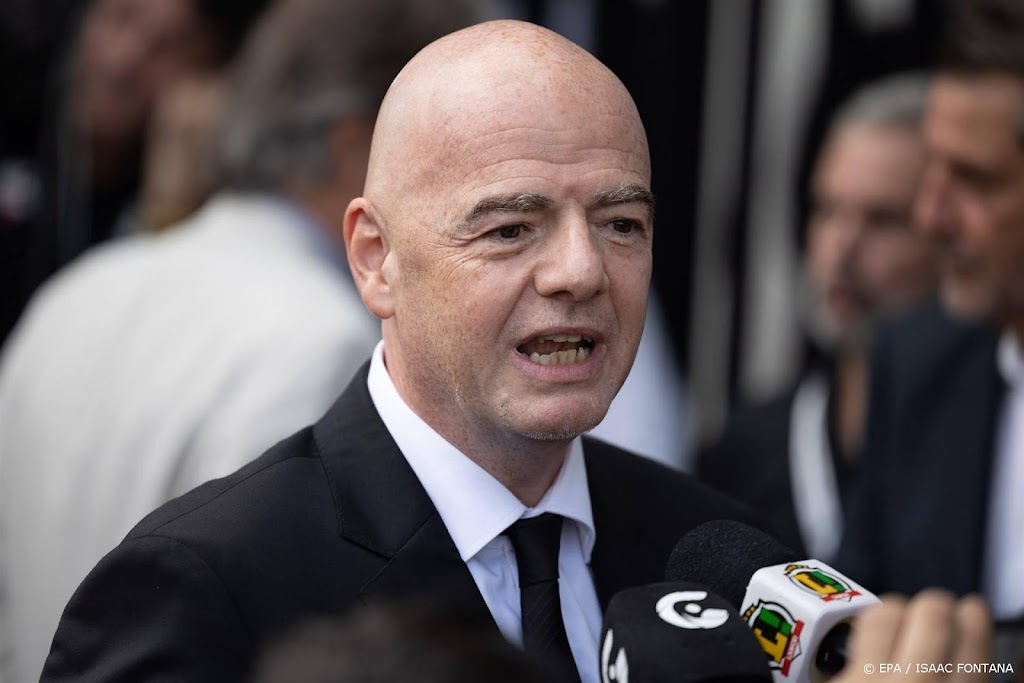 Infantino met applaus herkozen als voorzitter FIFA