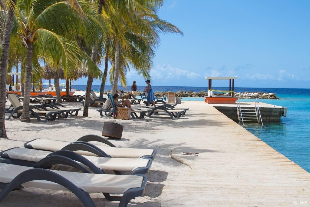 Curaçao versoepelt coronamaatregelen voorzichtig
