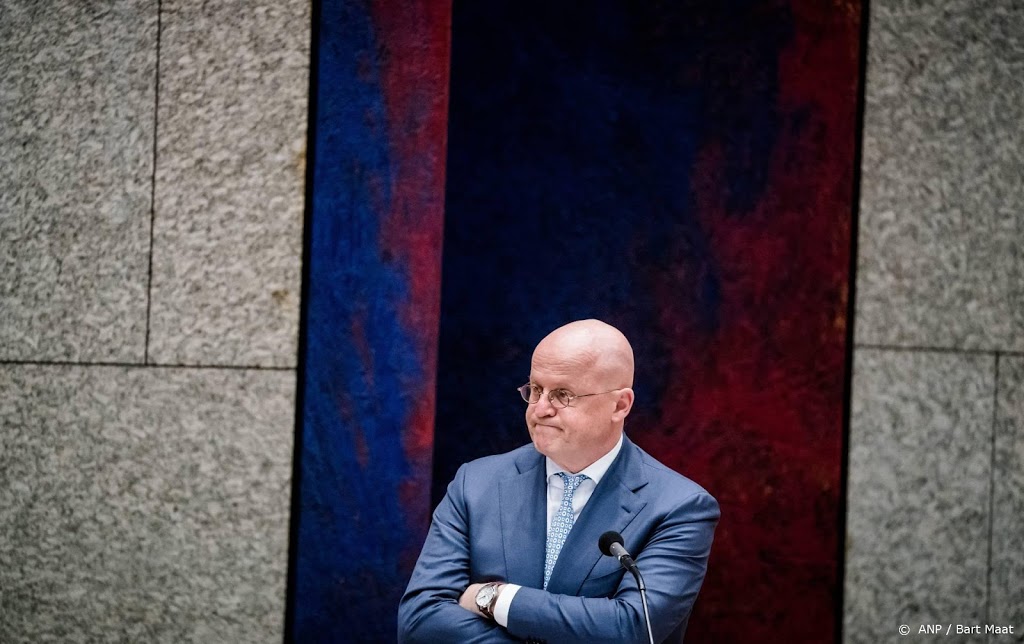 Grapperhaus: uitstel versoepeling 'vieze tegenvaller' voor boa's