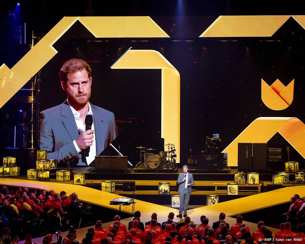 Prins Harry geëmotioneerd bij opening Invictus Games
