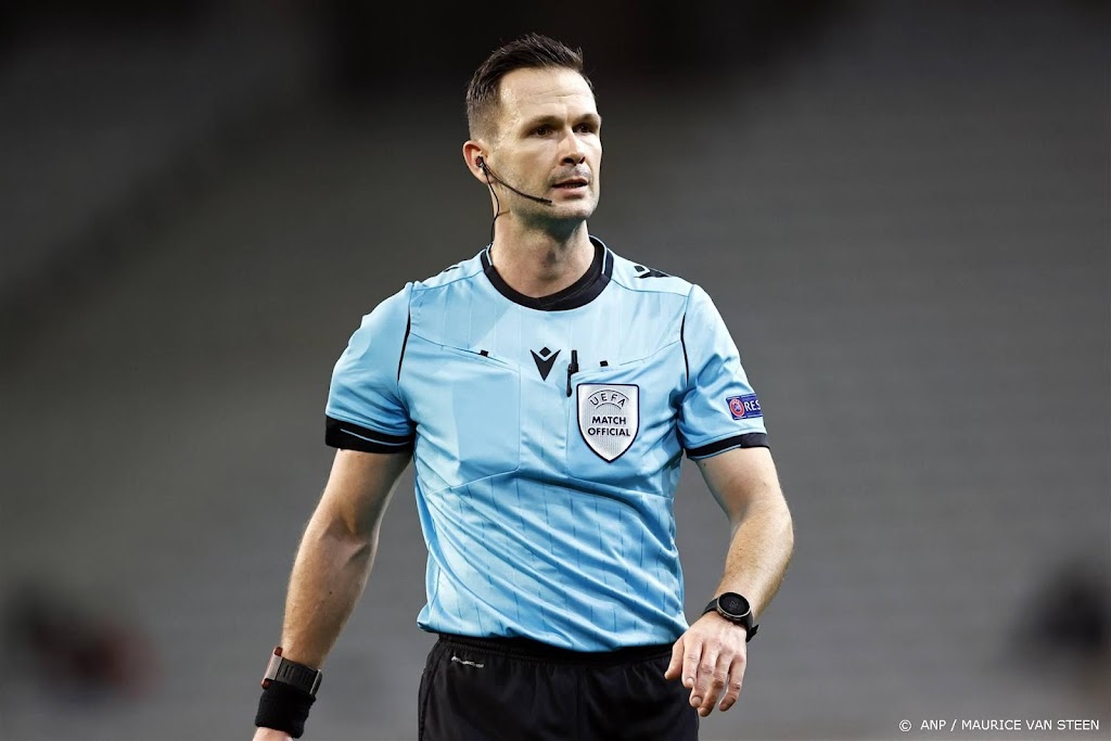 AZ heeft tegen West Ham United Slowaakse bekende als arbiter