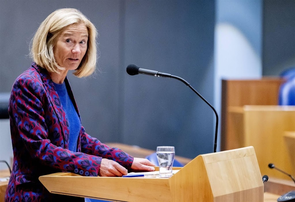Adriaansens: misleiding door energiebedrijven onacceptabel