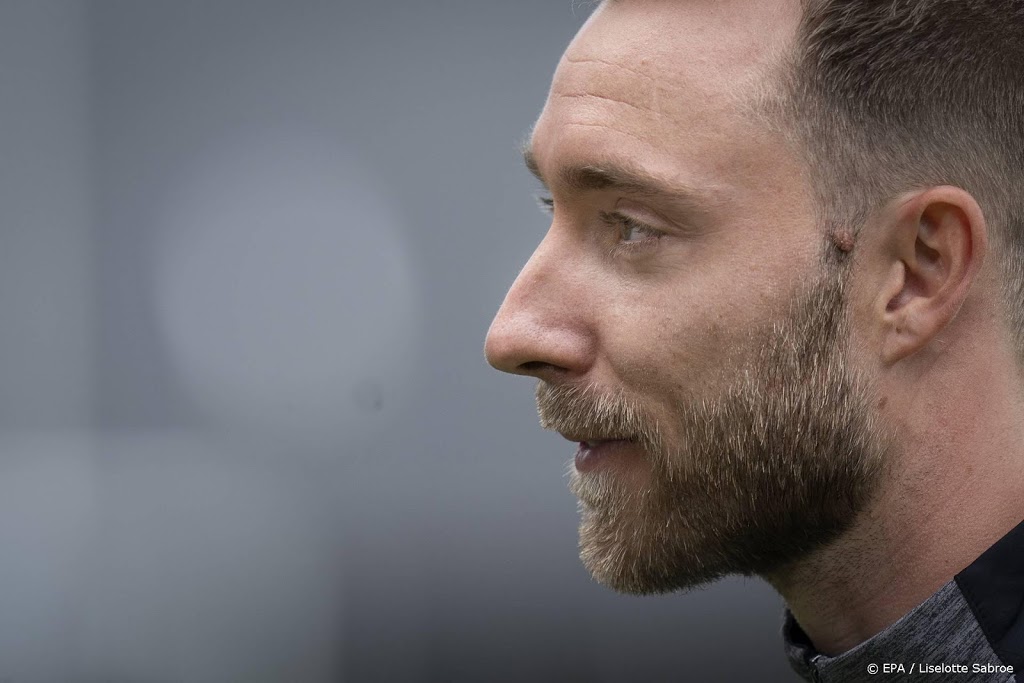 Eriksen volgt duel Denen vanuit ziekenhuisbed