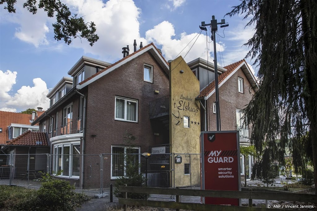 Tubbergen legt COA bouwstop op voor asielhotel Albergen