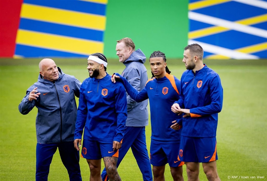 Oranje begint met wedstrijd tegen Polen in Hamburg aan EK