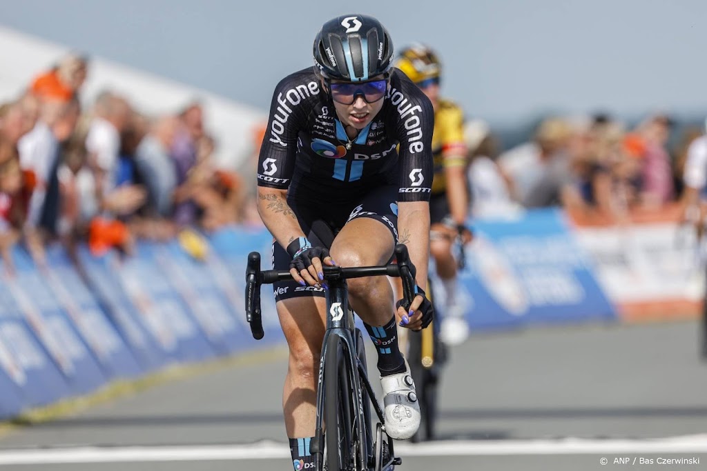 Wiebes sprint naar derde ritzege in Ladies Tour
