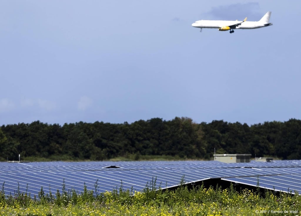 Rechter: zonnepark bij Schiphol moet deels weg om reflectie